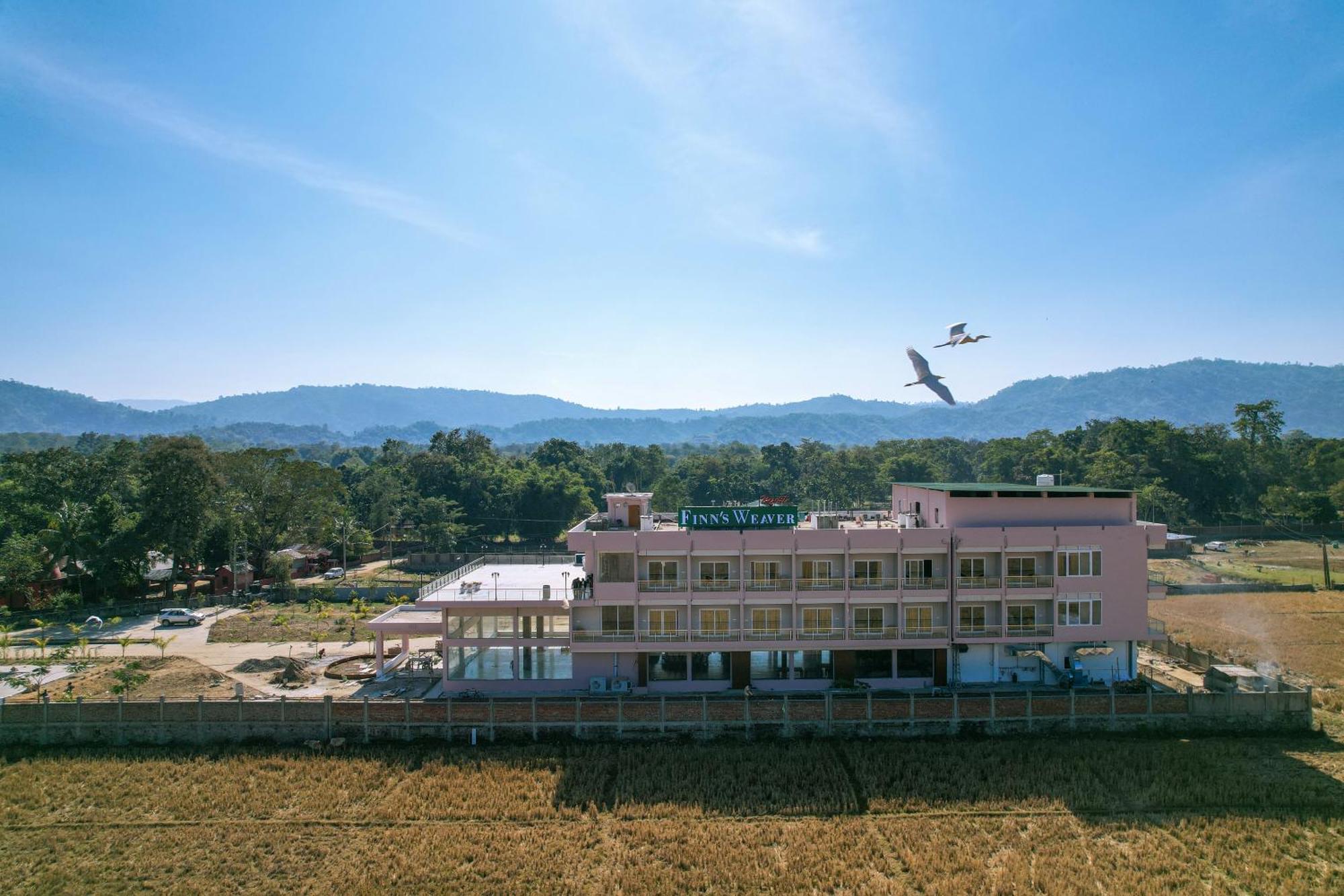 Finn'S Weaver Resort, Kāziranga Buitenkant foto